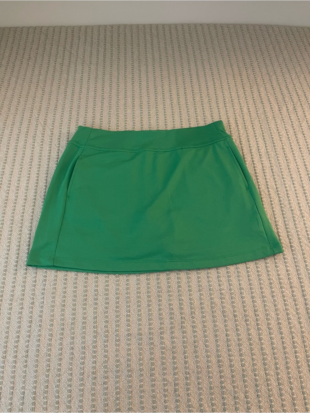 PGA Tour Bright Green Athletic Mini Skirt - Skorts - Size: Medium